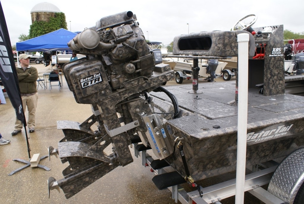 Мелководный болотоход Gator-Tail GTR25Hp Duck Unlimited Подвесной мелководный лодочный болотоход Gator-Tail GTR25Hp Duck Unlimited